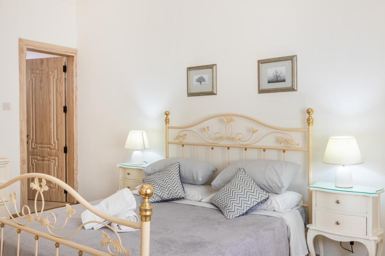 70/2- Spacious&Charming 3 Bedroom Apt In Sliema Exterior foto